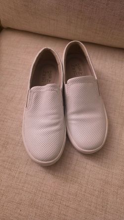 Naturalizer Marianne White Perf Slip-On Sneakers – Size 7W