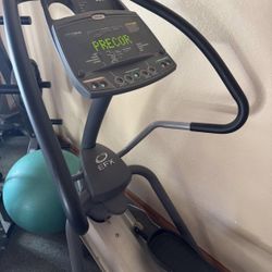 PRECOR EFXi Elliptical 