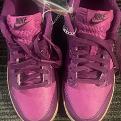 Women’s Nike Dunk Low “viotech’ Hot Fusia 