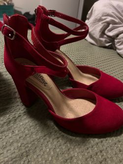 NEW suede heels👠