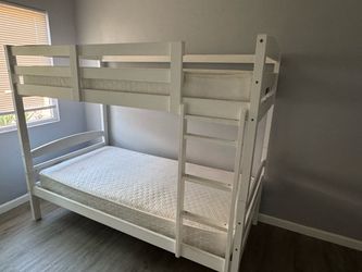 White bunk bed
