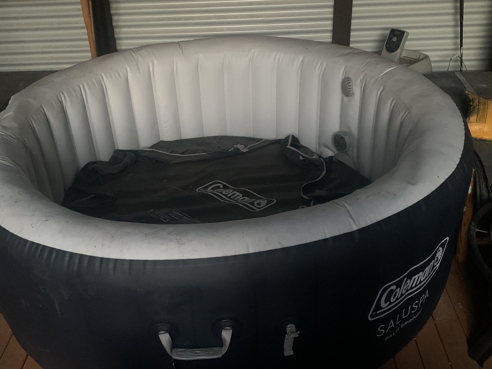 Cole man 2 Person Hot Tub