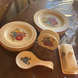 Platos 4 Grandes Y 4 Medianos