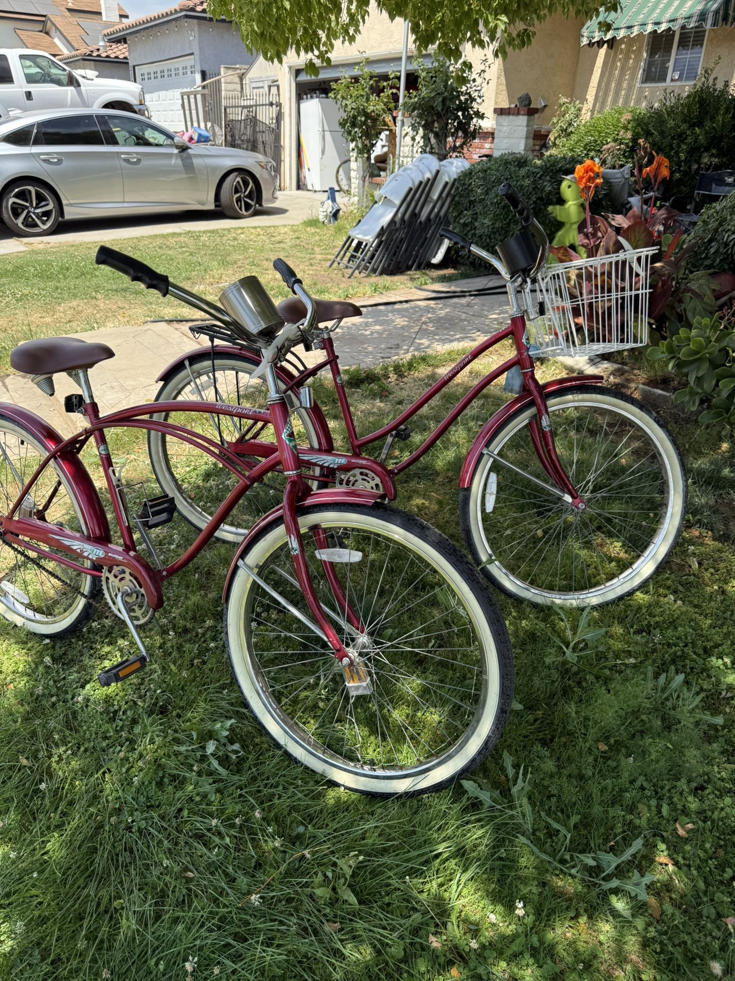 His And Her Murray Beach Cruiser Bikes In Great Shape