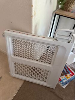 Safety 1st baby gate