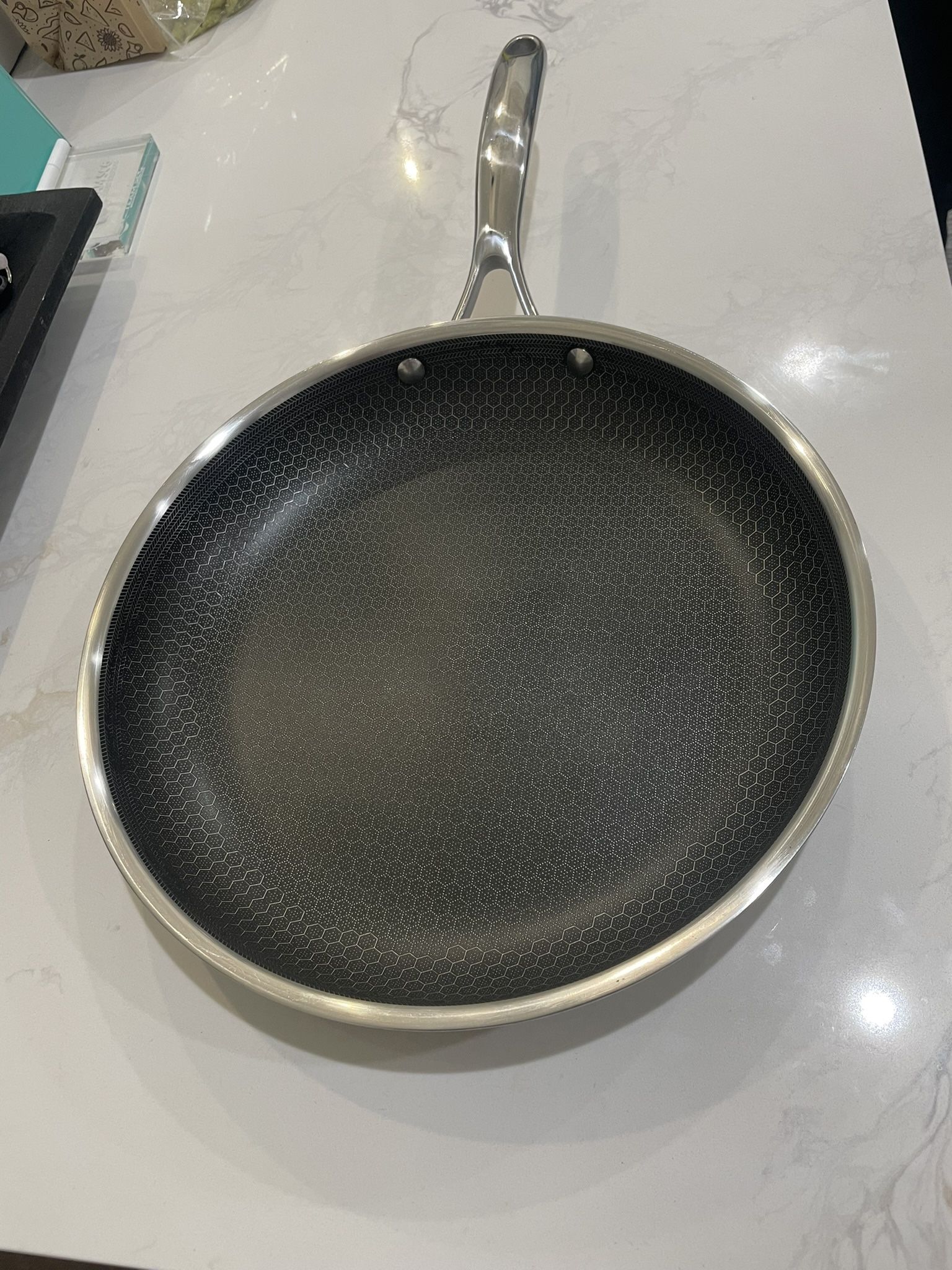 Hexclad 12" Hybrid Fry Pan With Lid