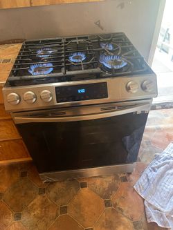 Gas stove