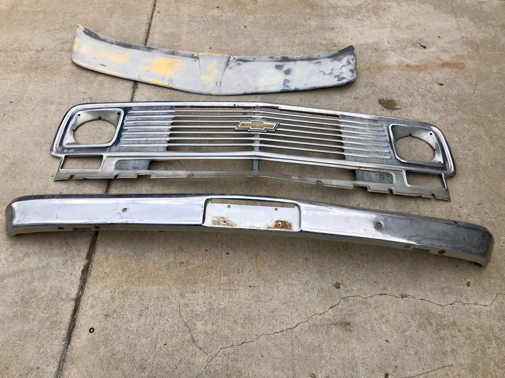 1971 through 1977 Chevy Van G10 G20 G30 grill assembly bumper assembly