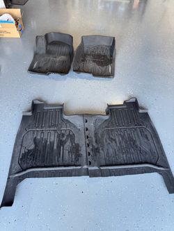 2024 GMC sierra 2500HD crew cab floor mats and window shades