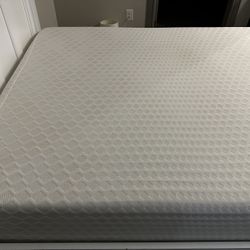 Signature Design by Ashley – Queen Size Mattress