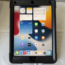 Apple iPad Air 2 with Cable & Charger,  A1566 (2nd Gen Tablet)