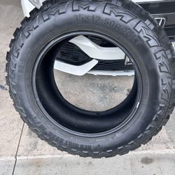 Tire RED DIRT ROAD M/T 35x12.5R20