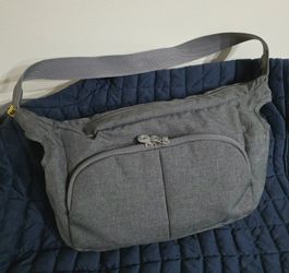 Doona Essentials Bag - Gray