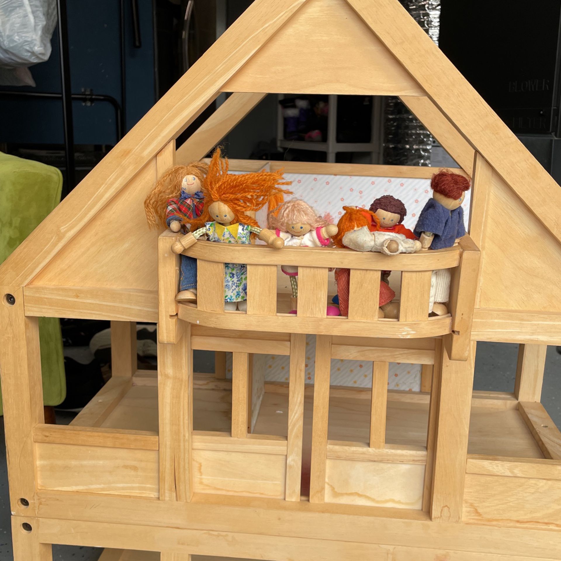 Wooden Dollhouse & Accessories for Sale in Nashua, NH - OfferUp