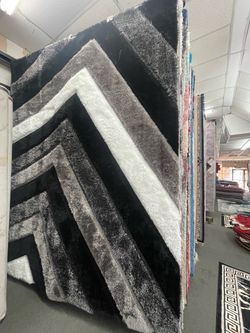 Black and Gray Shaggy Area Rug