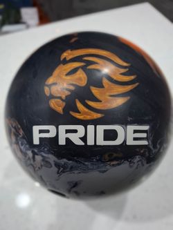 Motive Pride Bowling Ball