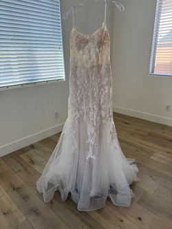 Brand new wedding dress