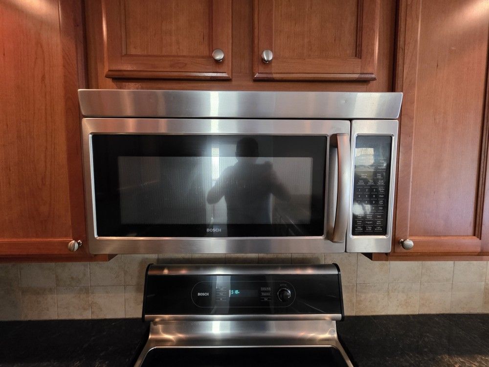 Bosch 30" Over-the-Range Microwave Oven