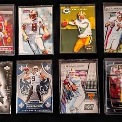 Tom Brady Patrick mahomes  and top legend QB's 8 card lot 