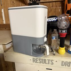 Rice Dispenser