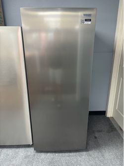 16 cu ft Frigidaire upright stainless steel freezer
