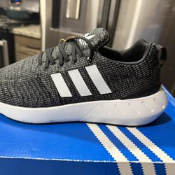 Adidas Swift Run 22 J  