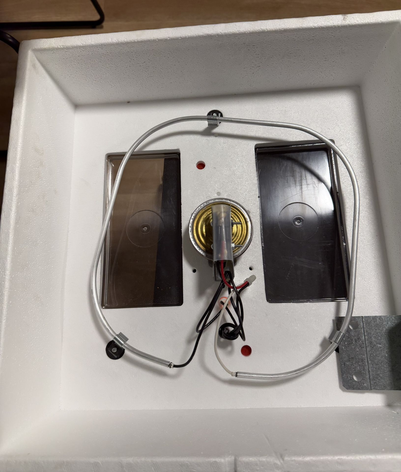 Little Giant Still Air Incubator For Chicken, Quail, Pheasant, Turkey, Duck Eggs