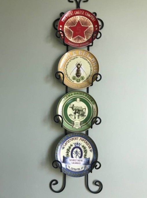 Hanging wall Plate Rack vintage Wrought Iron Vertical Four 6-1/2" - 8" Plates