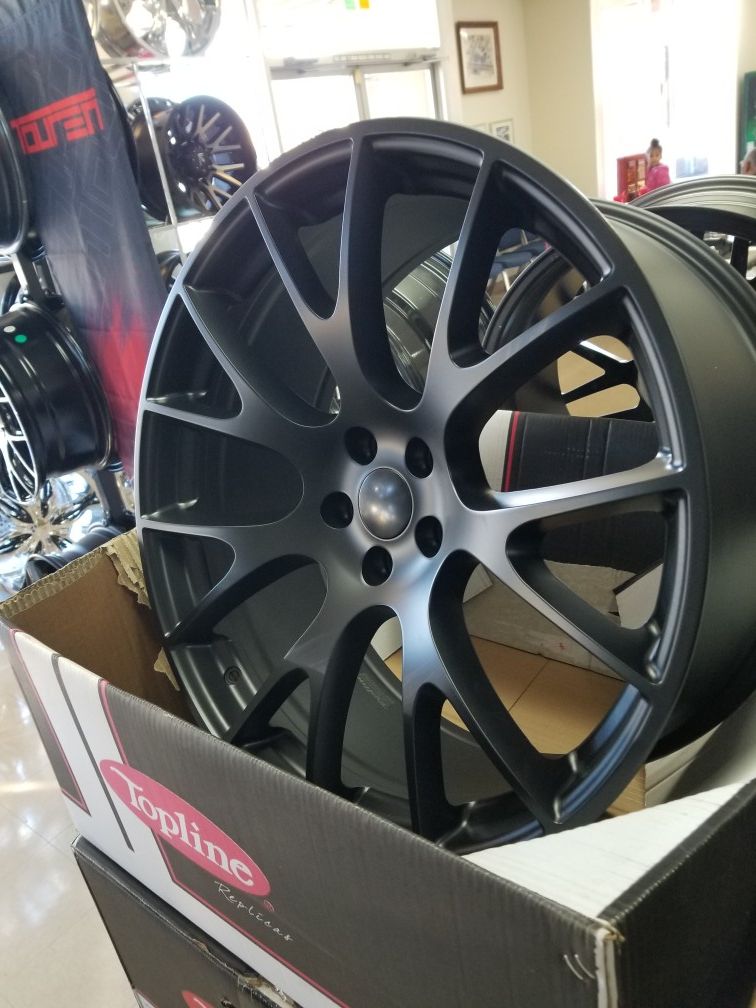 22x9.5 and 22x11 dodge charger hellcat replica wheels for challenger 300c brand new!