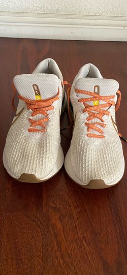 Men tennis shoes