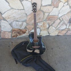 Yamaha APX600 Acoustic-electric 