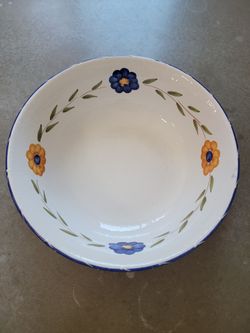 Made in Italy Floral Ceramic Serving Bowl