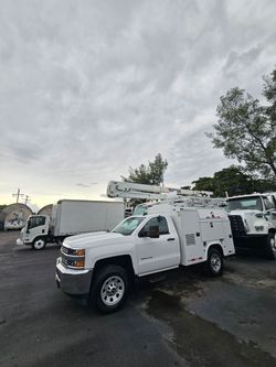 Chevrolet Silverado 2500 HD Utility Truck