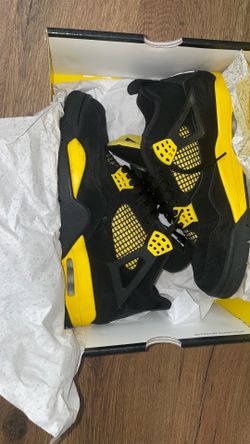 Jordan 4 Yellow Thunder
