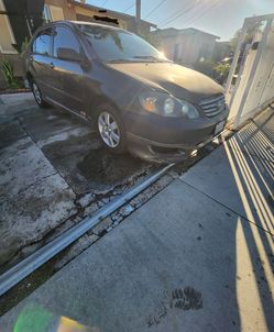 Toyota corolla s