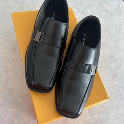 boys siza 2 black dress shoes