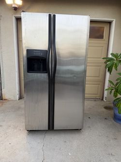 Refrigerator Refrigerador