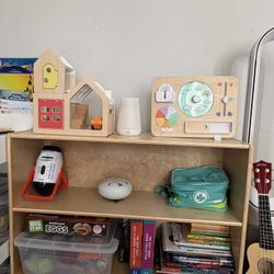 Montessori kids Shelf 
