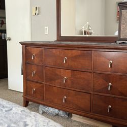 Cherry Wood Bedroom Set With Queen Bed Frame