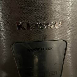 KLASSE.     KOREAN. KIM CHI    REFRIGATOR