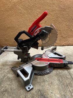 M18 FUEL 18V Lithium-lon Brushless Cordless 7-1/4 in. Dual Bevel Sliding Compound Miter Saw (Tool-Only)