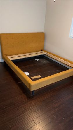 King size bed still good live to give! $80