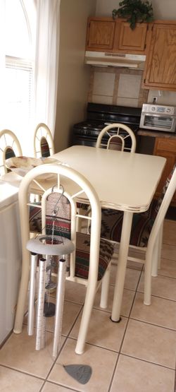 Kitchen Table  Southwestern Pattern on Cushion Chairs