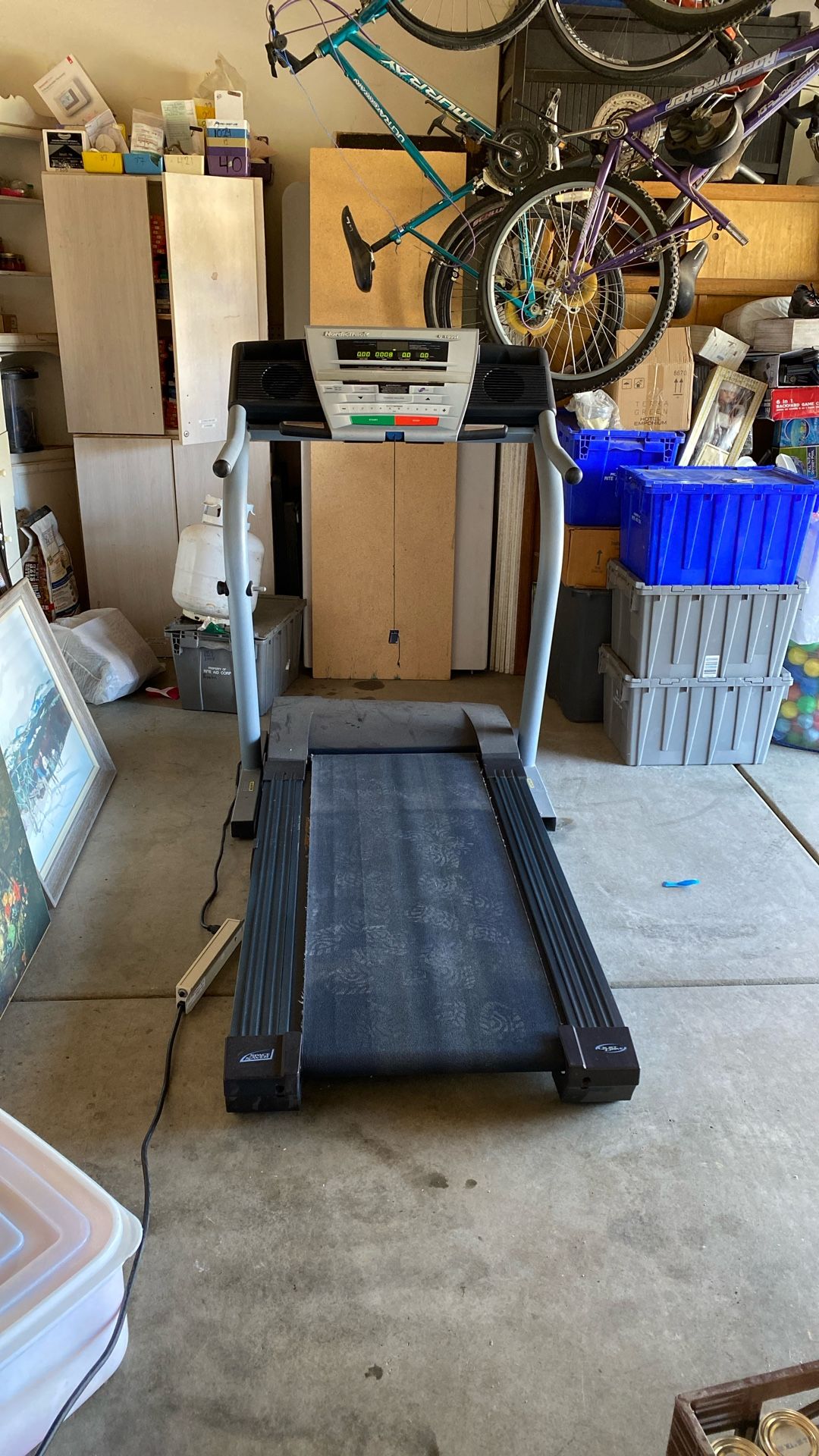Treadmill 