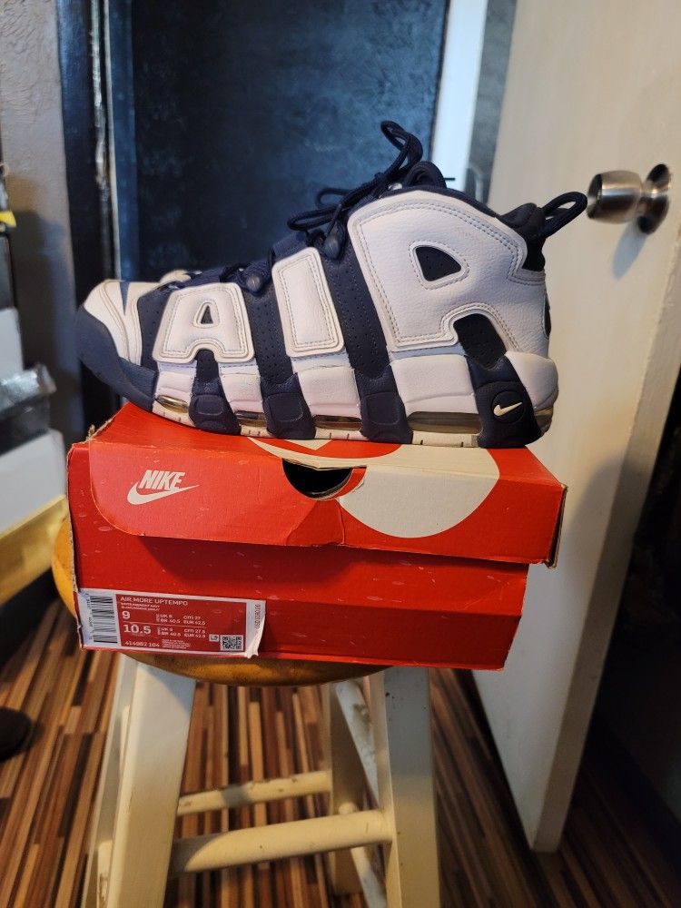 Nike Air More Uptempo Size 9 $75