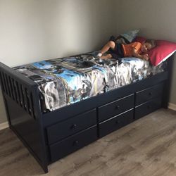 Twin Daybed with Roll-Out Trundle Bed color blue  and  6 Drawer Dresser