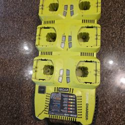 Ryobi P125 6 port super charger for 18v One + battery pack