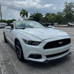 Ford Mustang V6 