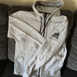 Guys Adidas Sweater Size M $20 