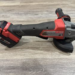 Milwaukee Grinder + Battery